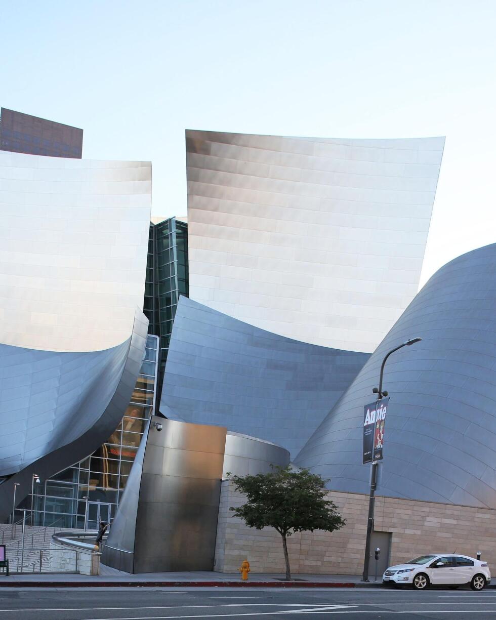 Looking back at Frank Gehry’s building-bending feats