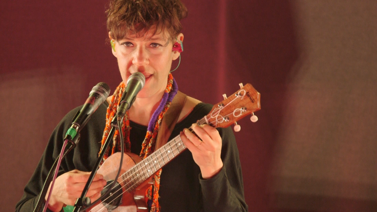 Tune-Yards: Private Thoughts, Public Person