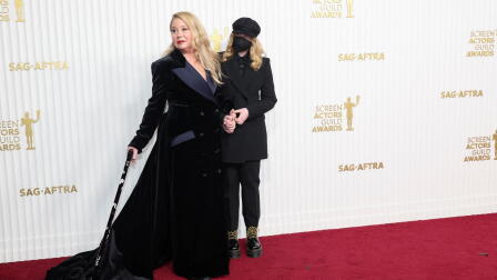 Christina Applegate's experience highlights challenges of MS