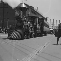 A train runs down the path to L.A.'s Union Station.