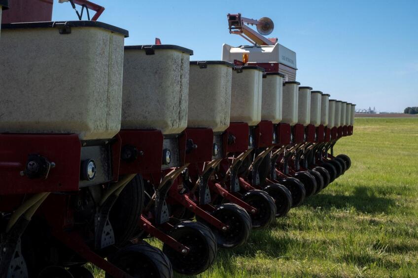 April 10, 2025 - PBS News Hour full episode