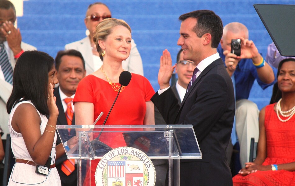 Mayor Eric Garcetti swearing in at his inauguration
