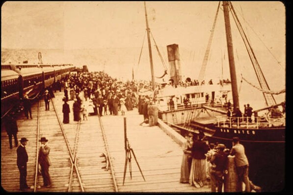 Passengers disembark from a ship on the Port Los Angeles wharf. Courtesy of the Santa Monica Public Library Image Archives.