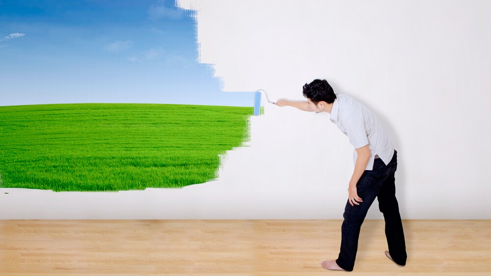 Painting a landscape the easy way | Photo; CreativaImages/iStockPhoto