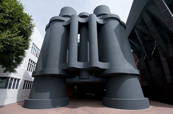 BinocularsBldg
