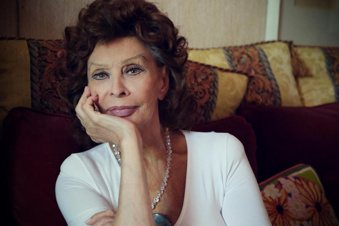 Headshot of actress Sophia Loren.