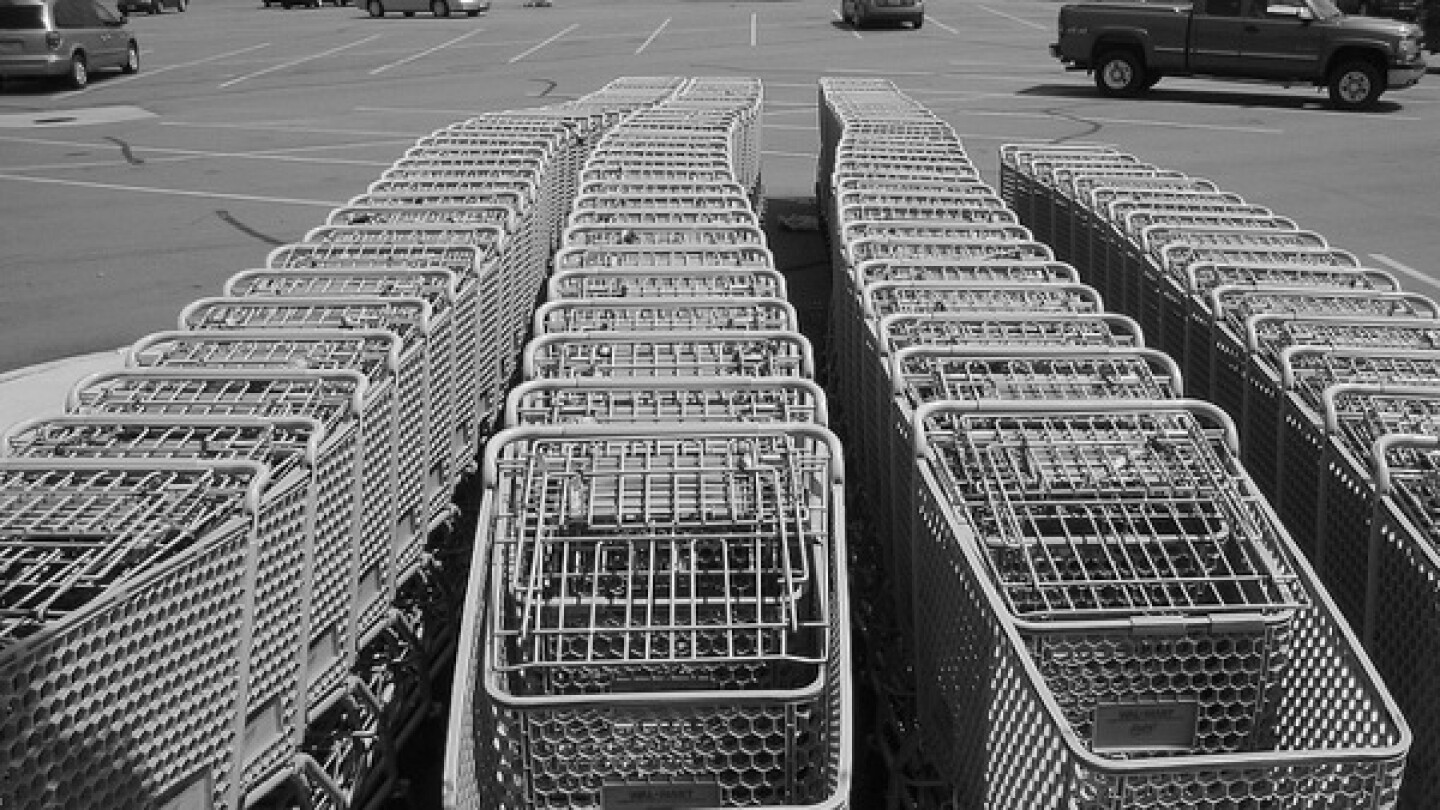 Shopping Carts Await at Wal-Mart | Photo by Daniel Oines via Creative Commons