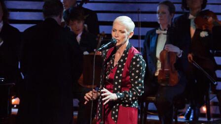 Annie Lennox: Nostalgia Live in Concert - "Summertime"