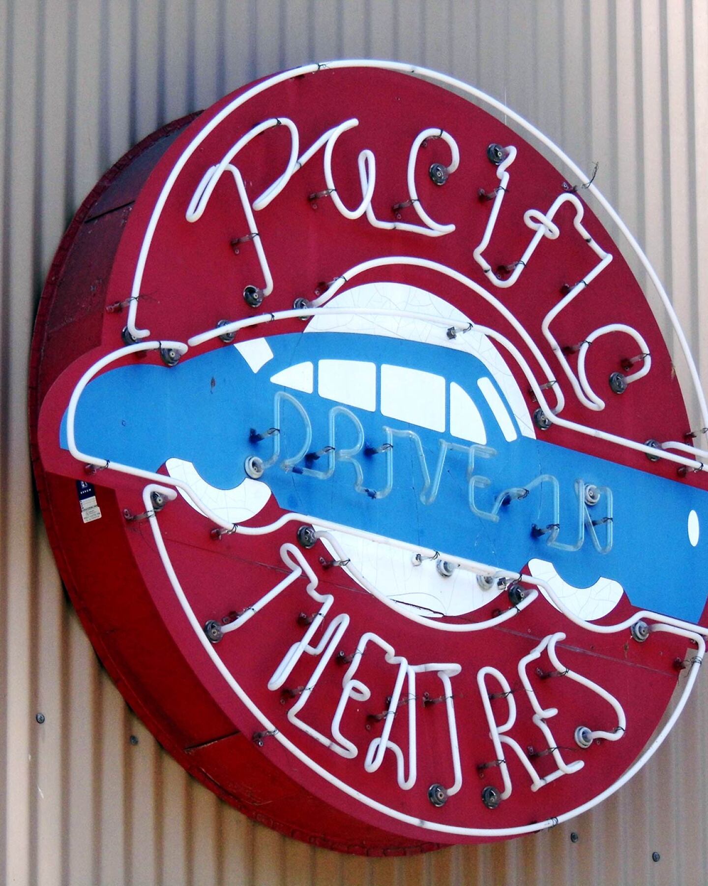 Vineland Drive-In's neon sign | Sandi Hemmerlein
