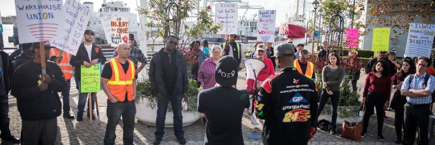 EBASE members join a union rally in Oakland. | Brooke Anderson