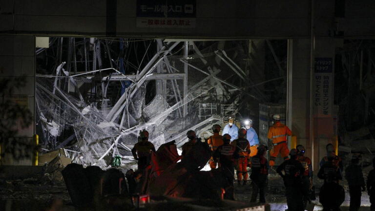 News Wrap: 6.8 magnitude earthquake hits southern Japan