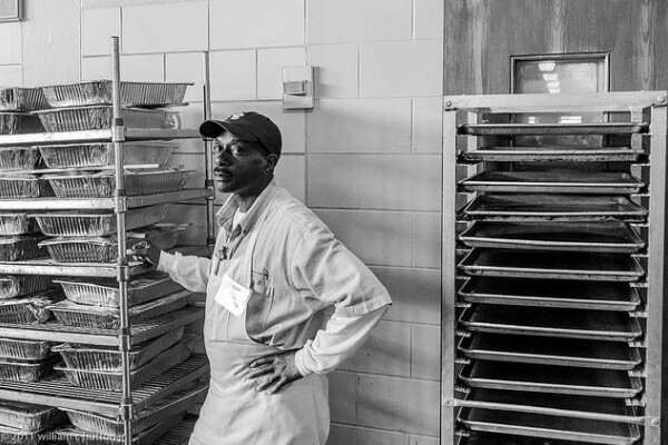 foodworker1-600