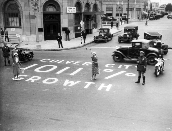 In this 1930 publicity stunt, Culver City celebrated a population growth rate of 1,011% during the 1920s. Courtesy of the Photo Collection, Los Angeles Public Library.