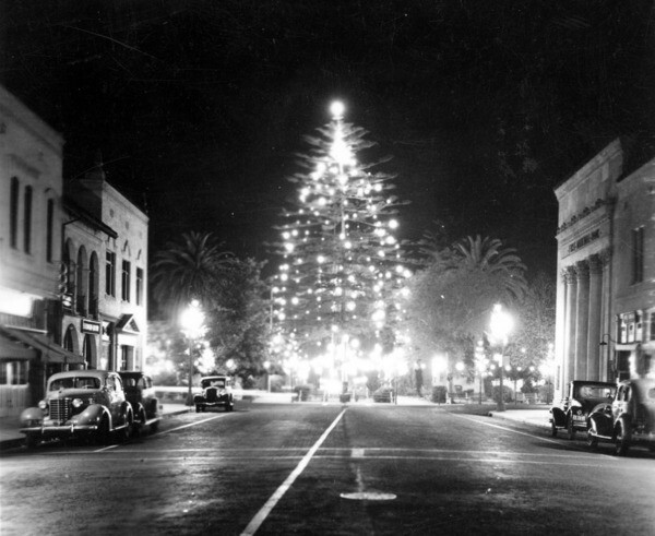 The Orange Plaza Square decorated for the holidays in 1937. Courtesy of the Orange County Archives.