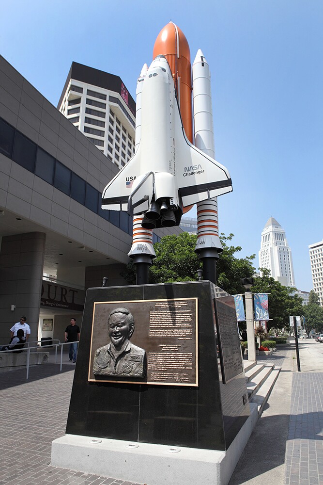 Onizuka Memorial | Flickr/Sam Howzit/Creative Commons (CC BY 2.0)