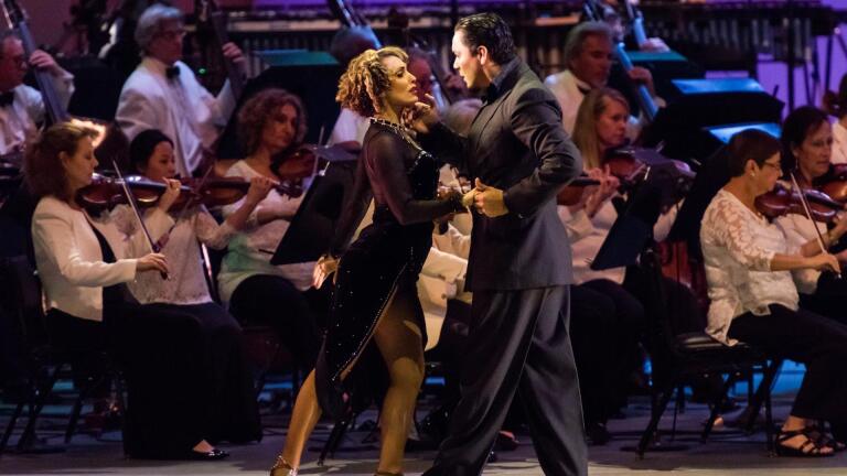 Dudamel Conducts Tangos Under the Stars with the LA Phil