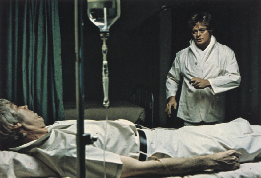"The Carey Treatment" featuring James Coburn