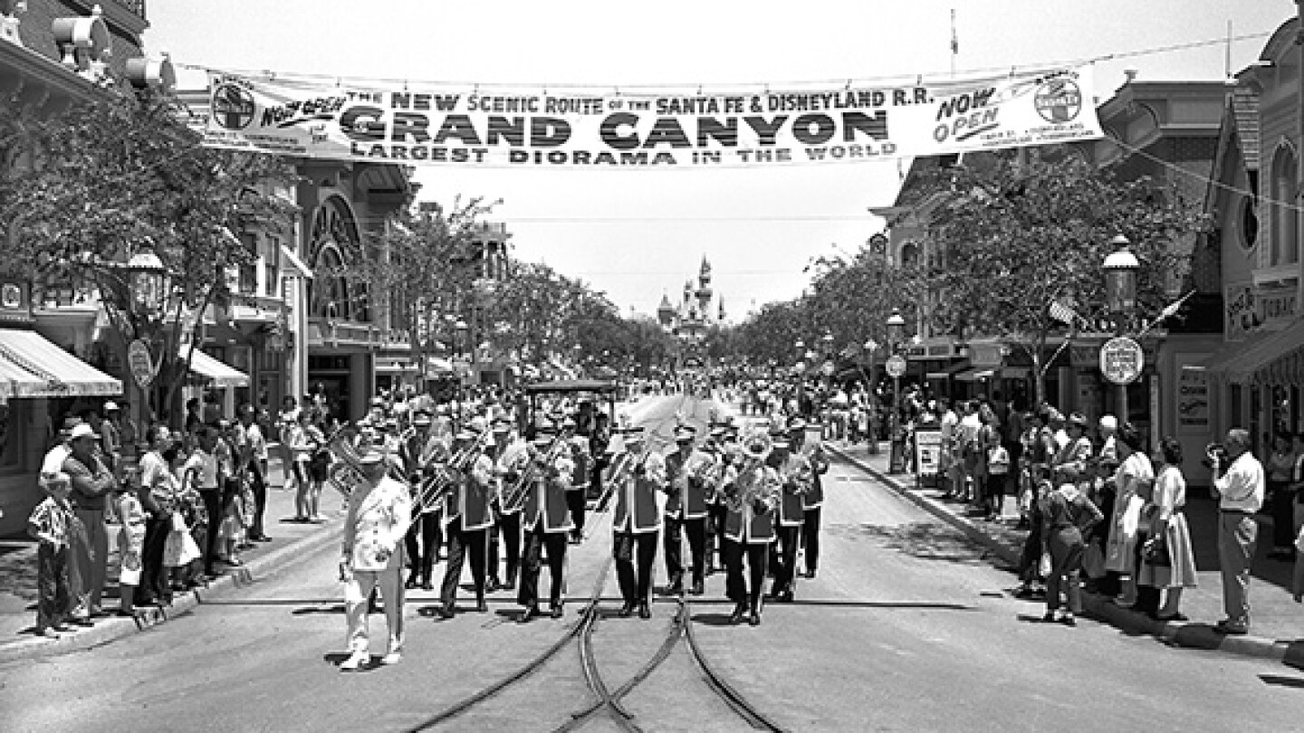 658_The_Disneyland_Band_Disneyland_Resort_Archives.jpg