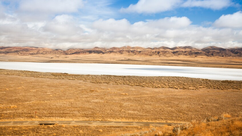 Soda Lake in Carrizo Plain National Monument | Photo: pgiam/iStockPhoto