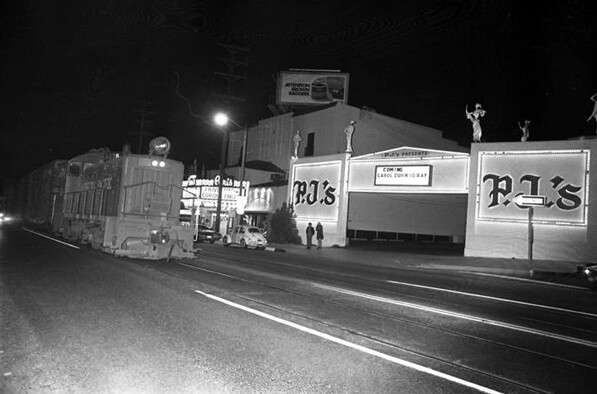 A Southern Pacific freight train in the middle of Santa Monica Boulevard in 1970. Courtesy of the Los Angeles Times Photographic Archive, UCLA. Used under a Creative Commons license.