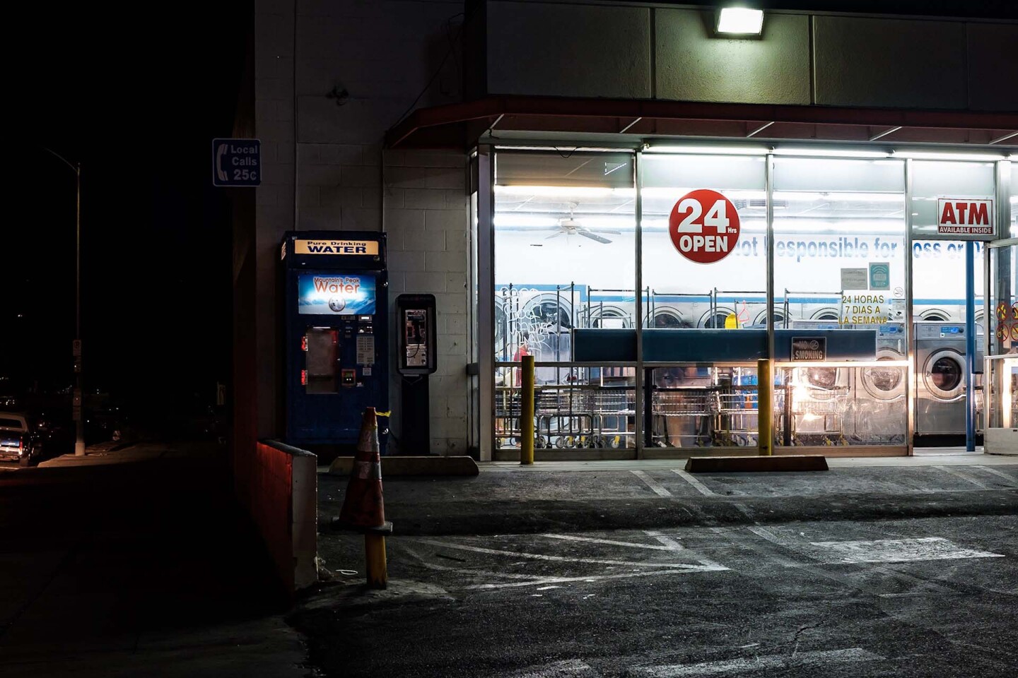 24 Hour Laundry. Western Ave., 2019. | Kwasi Boyd-Bouldin