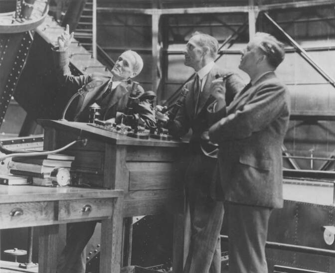 Walter S. Adams, Edwin Powell Hubble and James Hopwood Jeans at the control panel of the Mount Wilson Observatory | Image courtesy of the Observatories of the Carnegie Institution for Science Collection at the Huntington Library, San Marino, California