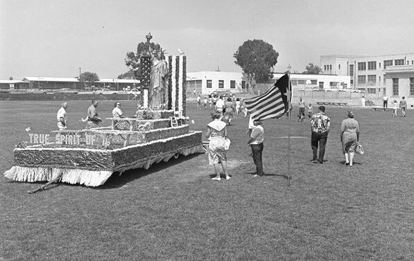 johnbirchsocietyfloat.jpg