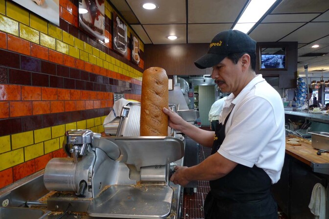 Jose Luis Sanchez working on rye bread | Julie Wolfson MKs3