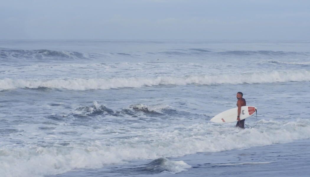 Costa Rica's Surfing Paradise