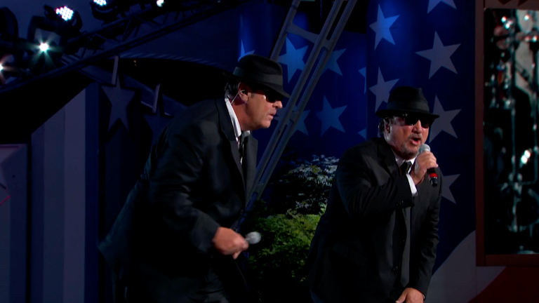 The Blues Brothers Perform "Soul Man"