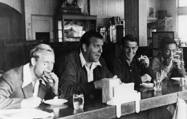 Sammy Lee (far right) at a lunch counter with coach Jim Ryan (center) and fellow divers. ca. 1940 | Image: Courtesy of Los Angeles Public Library