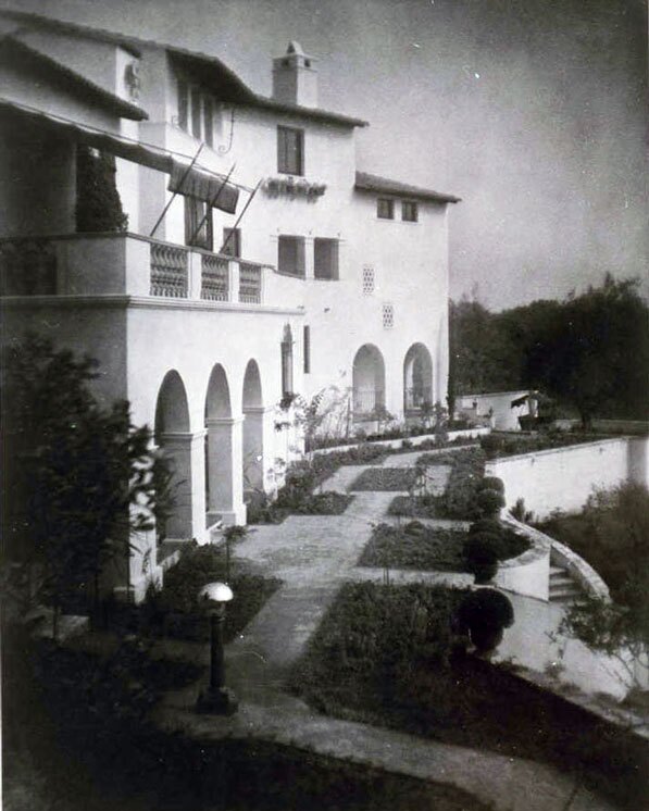 The Los Angeles Times Demonstration Home in 1928. Lion and Marta Feuchtwanger later purchased the house and renamed it Villa Aurora. Courtesy of the Pacific Palisades Historical Society Collection, Santa Monica Public Library.