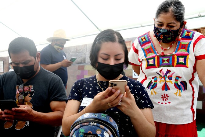 Mobile Clinic Delivers Vaccine to Central American Indigenous Residents in Los Angeles