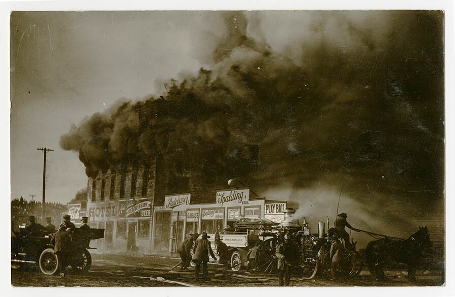 Los Angeles Fire Department photographs, 1912-1915, courtesy California Historical Society, PC19_03.