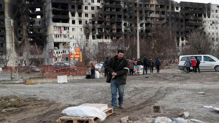 As humanitarian crisis grows, Zelensky calls for peace talks