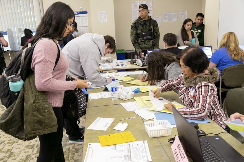 Sacramento State students vote on campus, November 6, 2018. | Eucario Calderon, The State Hornet, Courtesy of CalMatters
