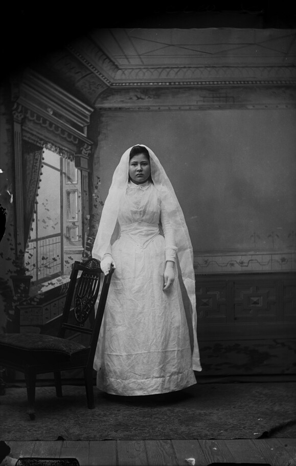 Glass plate negative by R.J. Arnold. | El Paso de Robles Area Historical Society.