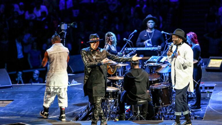 Will.i.am, Taboo & apl.de.ap sing "Where Is the Love?"