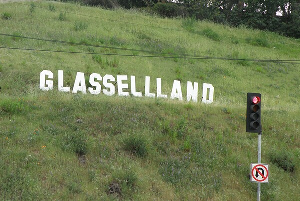 GlasselllandSign2