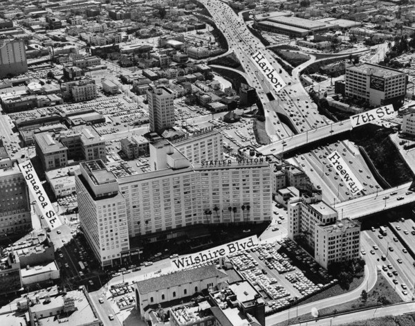 1960 aerial view of the intersection. Courtesy of the Herald-Examiner Collection, Los Angeles Public Library.