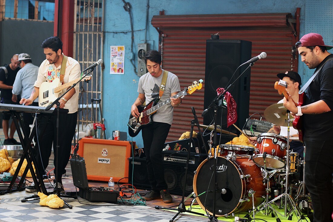 Los Shadows from San Diego performing on Pasaje Gomez at the TJ Zine Fest | Samanta Helou Hernandez