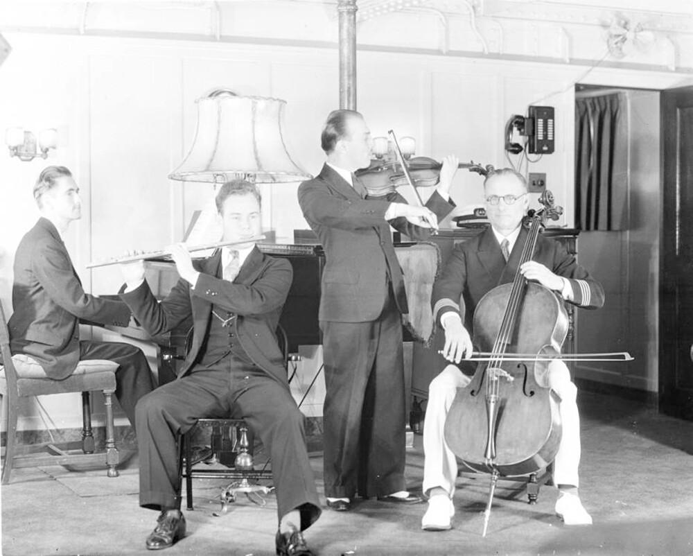 Hancock Ensemble perform, salon, Velero III, 1932-1935 | Allan Hancock Foundation Collection, USC Libraries