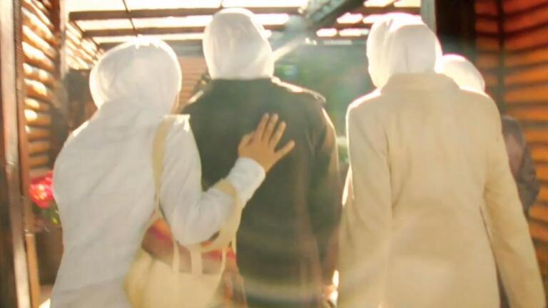 The Light in Her Eyes: Young Muslim Women at Lunch