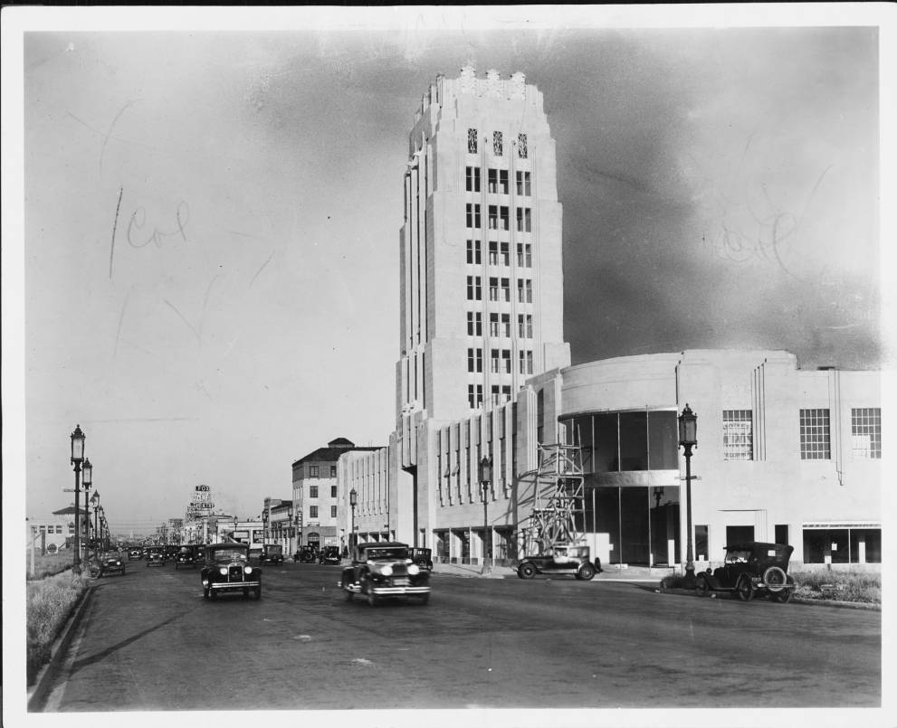 Miracle on Wilshire Boulevard: From Growing Beans to Counting Beans In a Shopping District That Beat the Odds