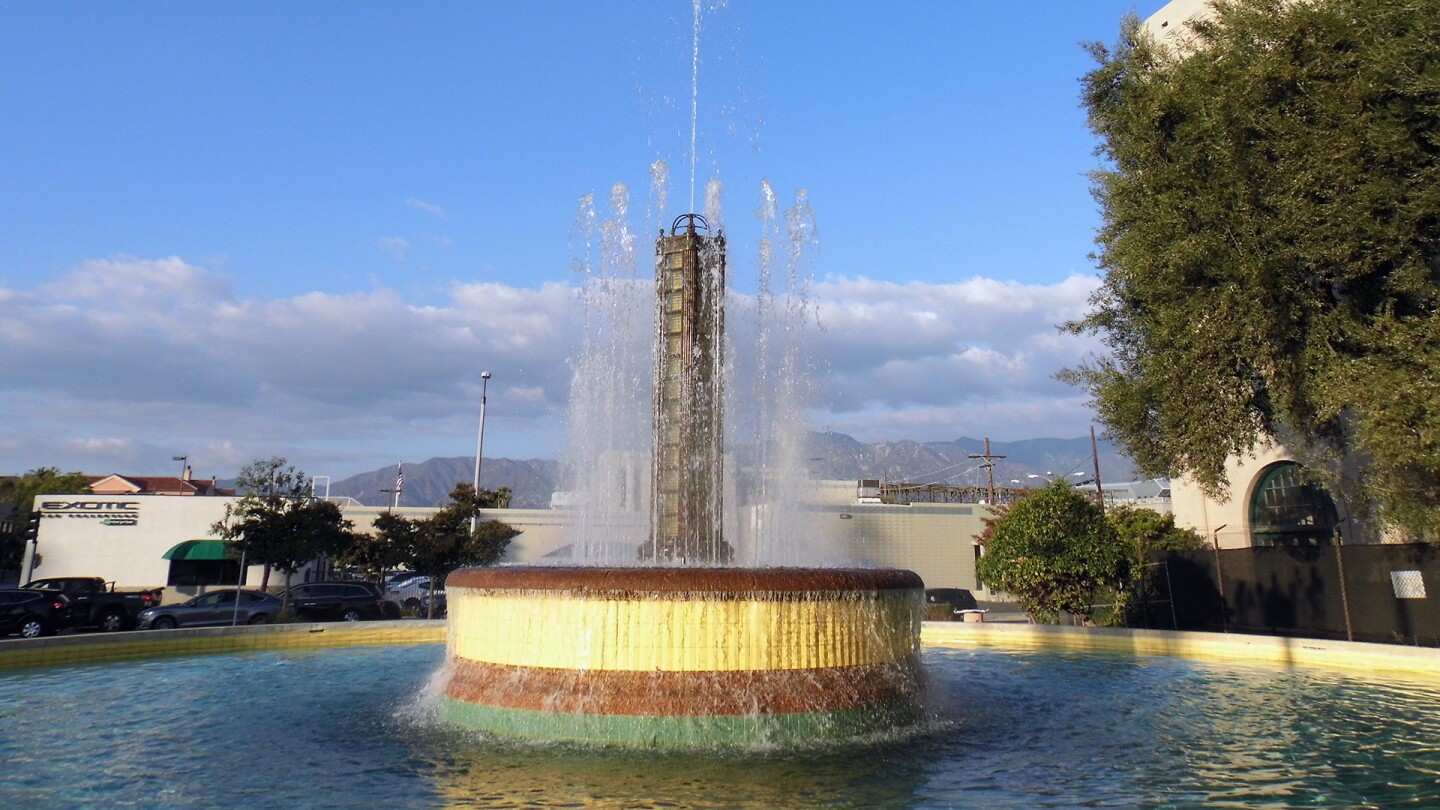 Electric Fountain, Glenarm Power Plant