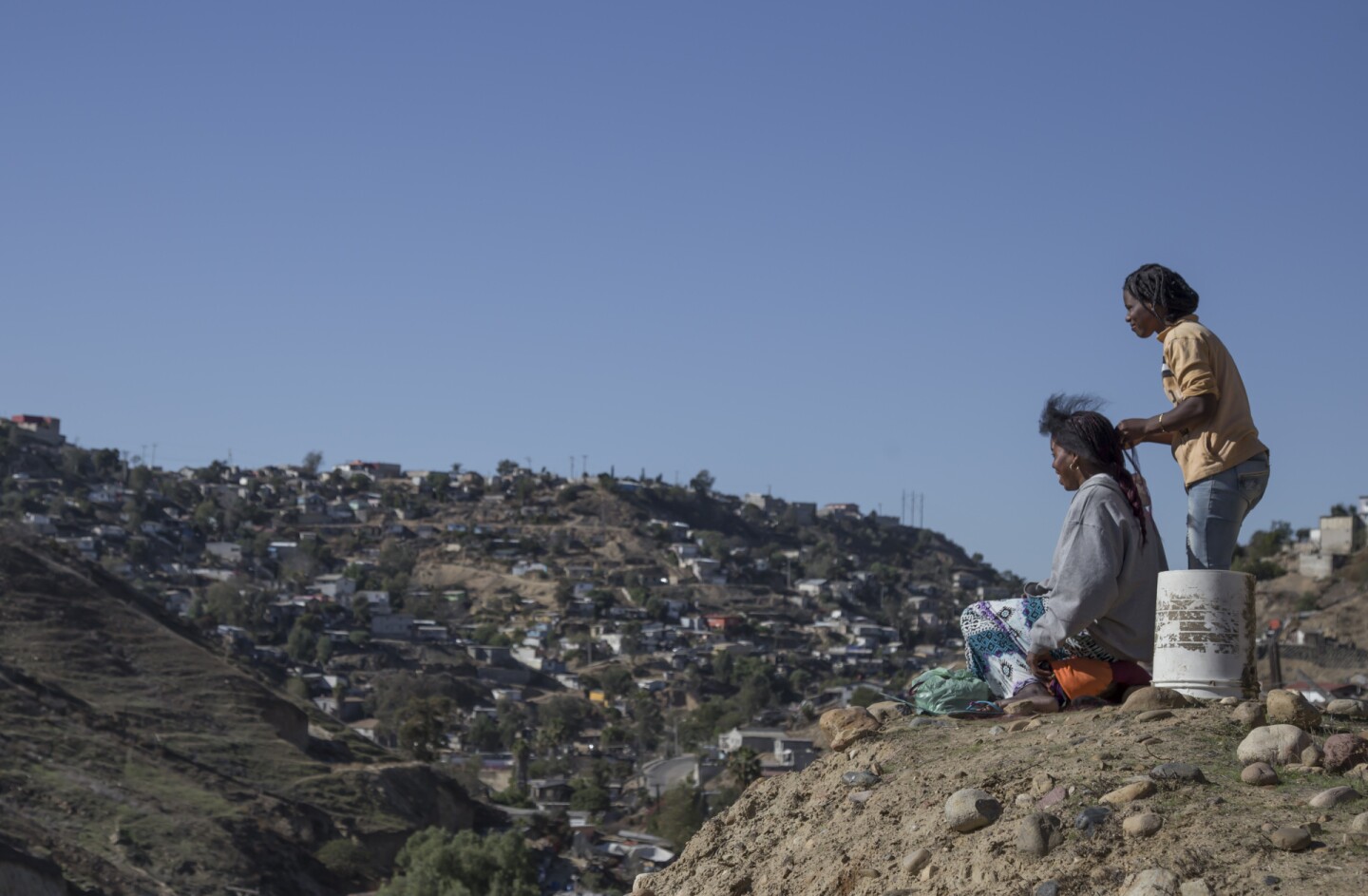 Mexican photojournalist Omar Martínez documents Haitians in Tijuana