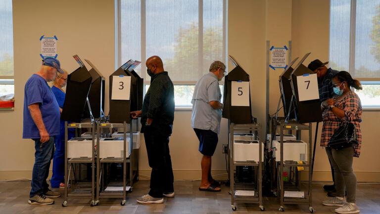 Do Democrats have any hope of holding onto Congress?