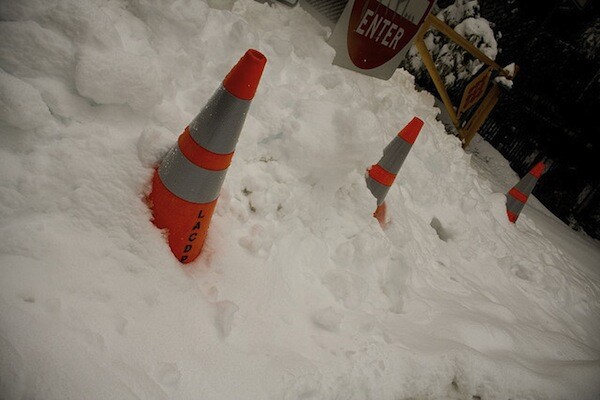 Snow blocking a road near Mount Wilson in 2005.