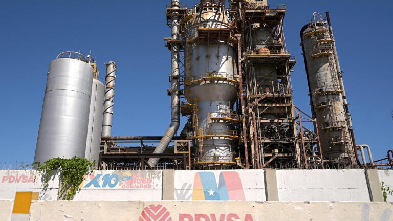 Challenges the U.S. will face to unlock Venezuela's oil