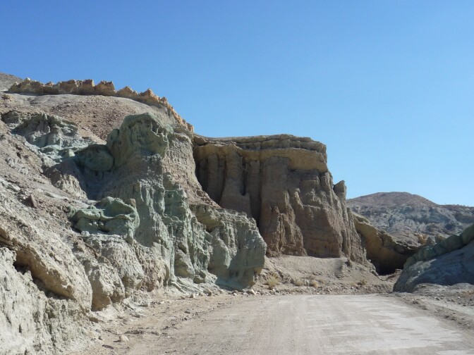Rainbow Basin (2)